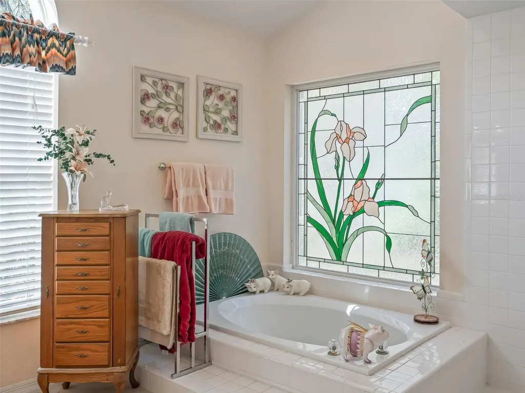 5321 Greens Drive Lady Lake FL 32159