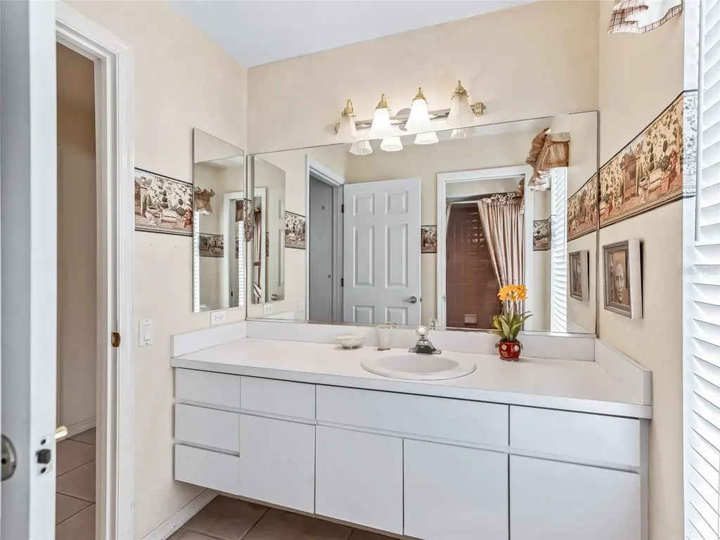 5321 Greens Drive Lady Lake FL 32159