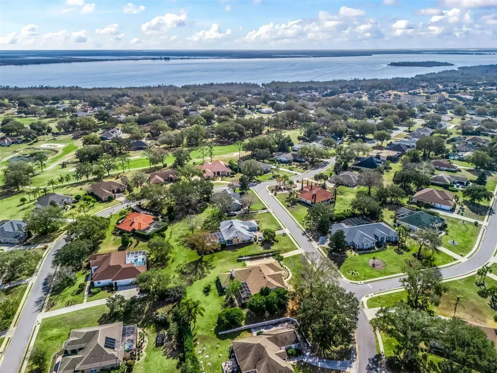 5321 Greens Drive Lady Lake FL 32159