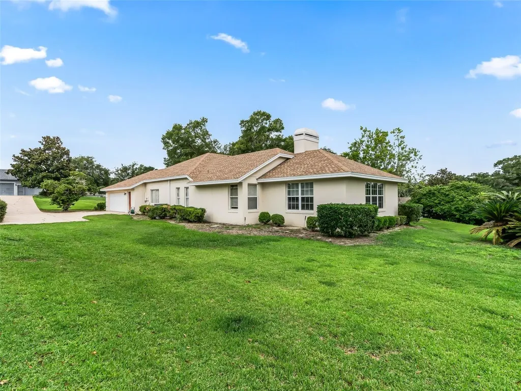 5321 Greens Drive Lady Lake FL 32159