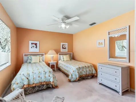 5321 Greens Drive Lady Lake FL 32159