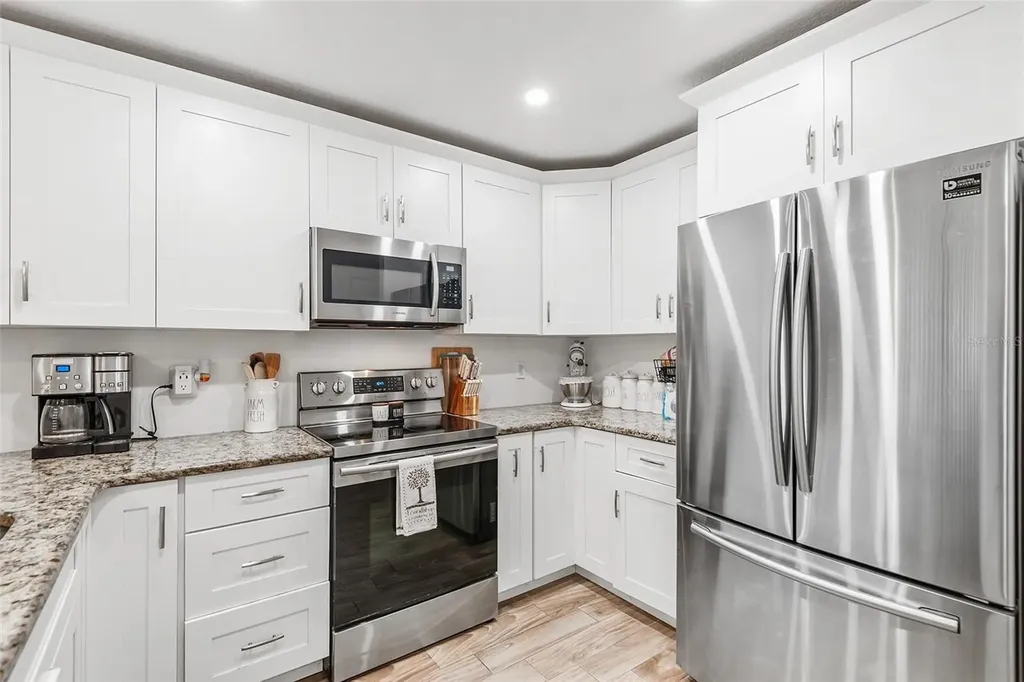 548 Olympic Village Altamonte Springs FL 32714