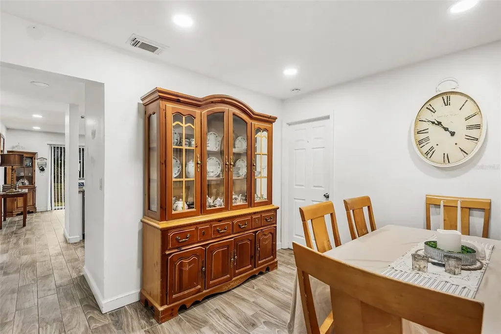 548 Olympic Village Altamonte Springs FL 32714