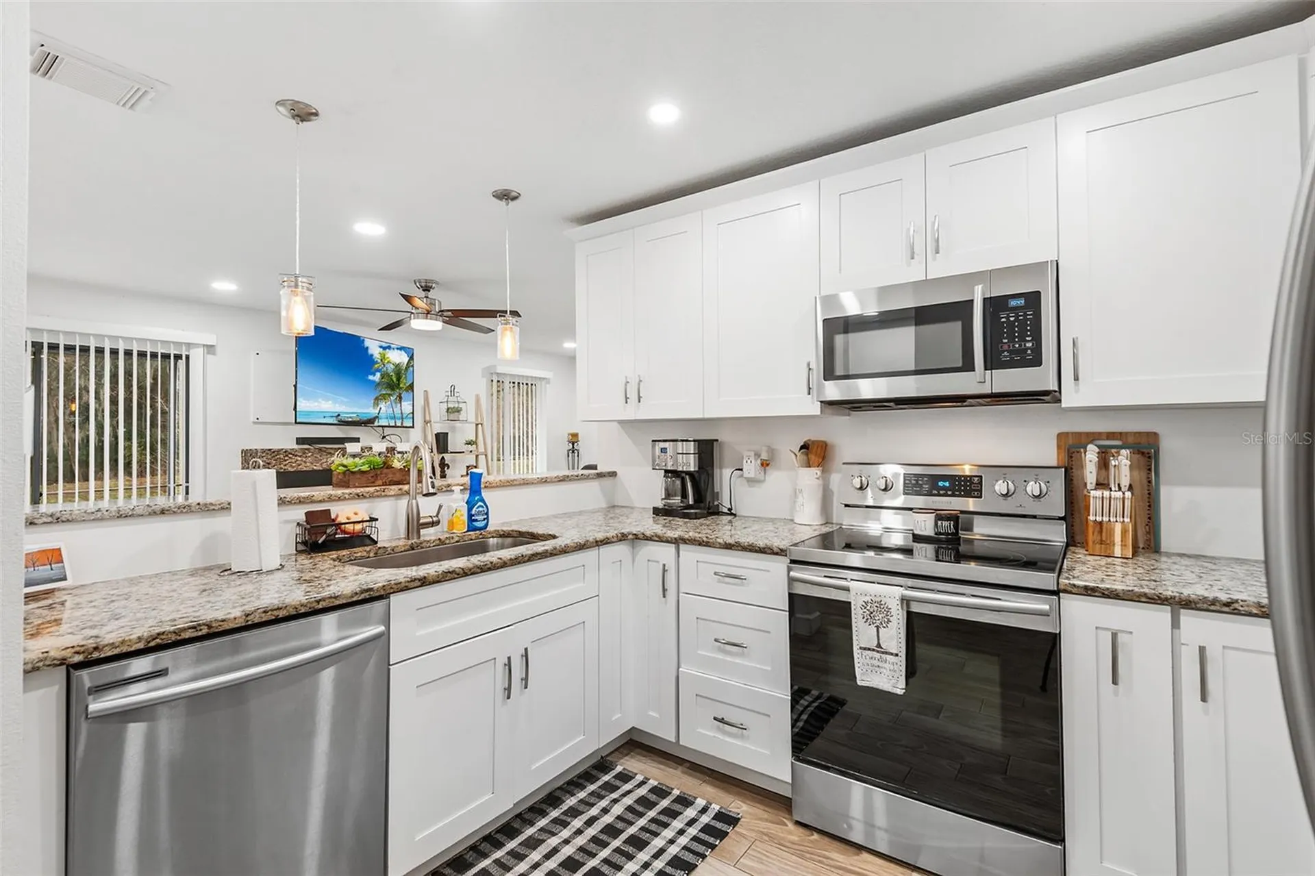 548 Olympic Village Altamonte Springs FL 32714