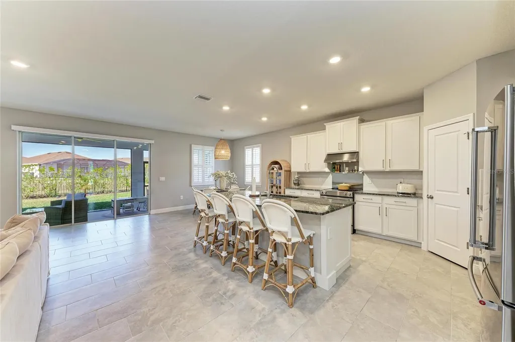 17719 Cantarina Cove Bradenton FL 34211