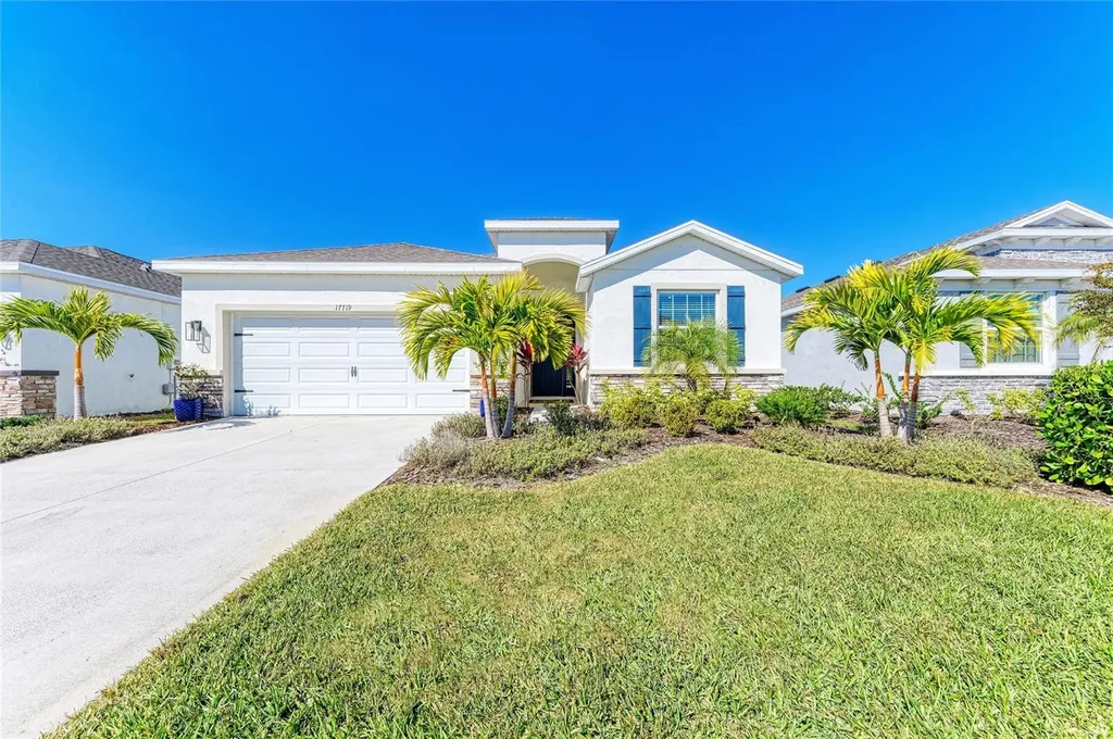 17719 Cantarina Cove Bradenton FL 34211