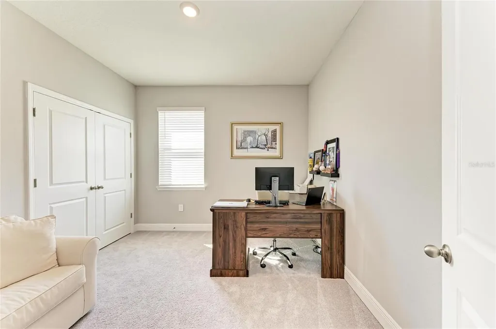 17719 Cantarina Cove Bradenton FL 34211