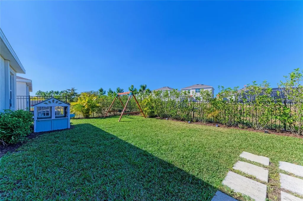 17719 Cantarina Cove Bradenton FL 34211
