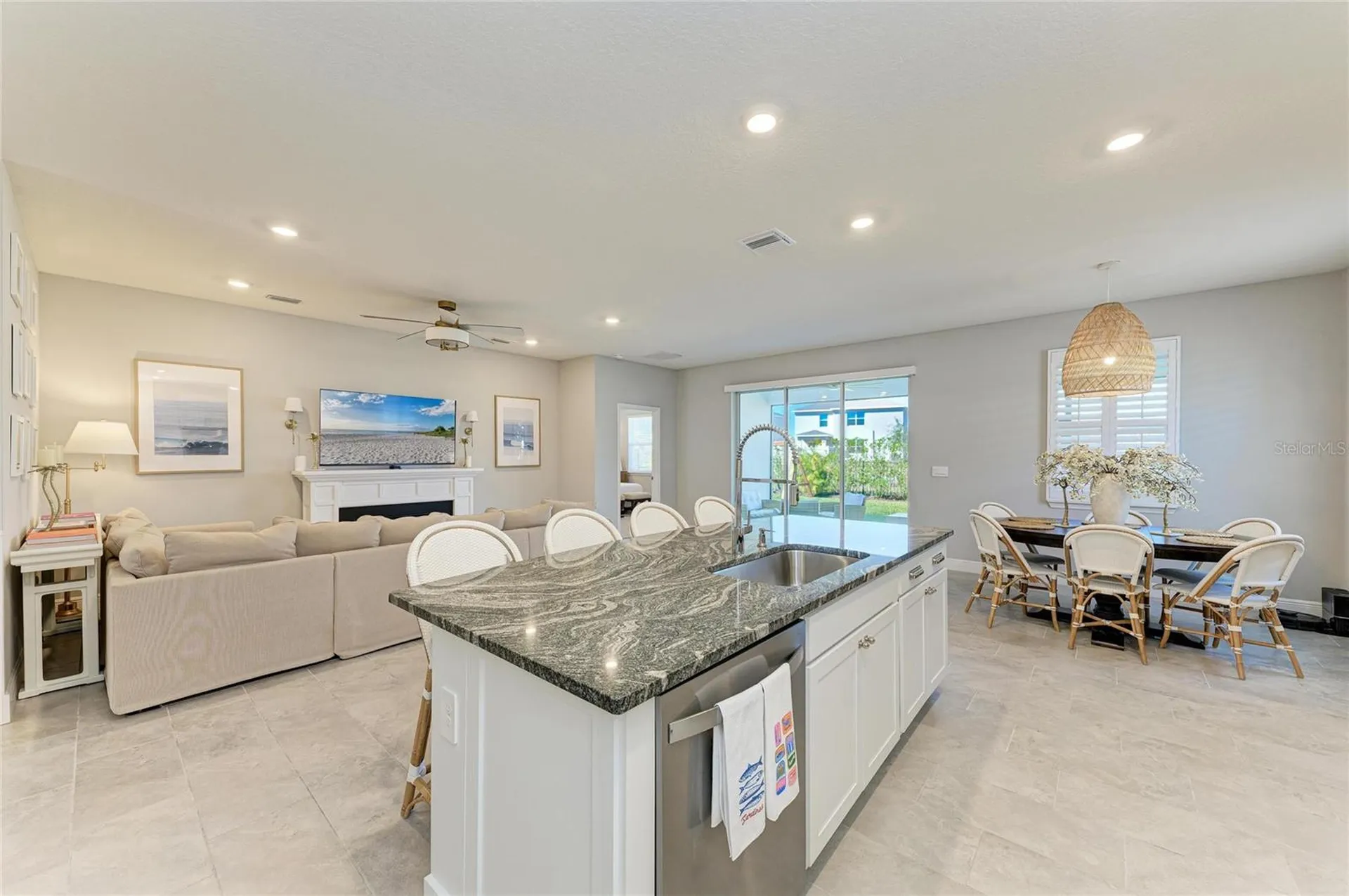 17719 Cantarina Cove Bradenton FL 34211