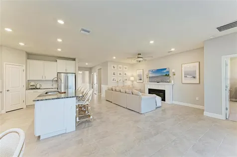 17719 Cantarina Cove Bradenton FL 34211