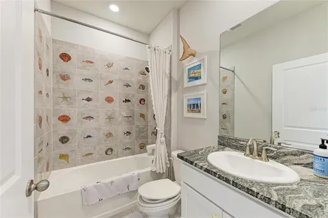 17719 Cantarina Cove Bradenton FL 34211
