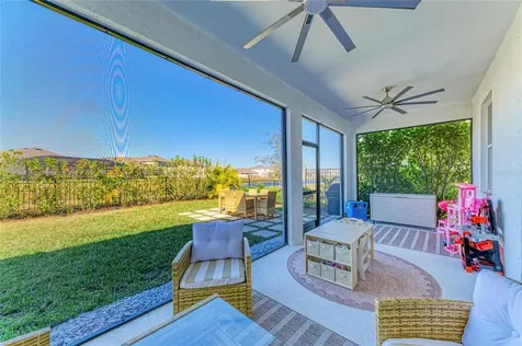 17719 Cantarina Cove Bradenton FL 34211