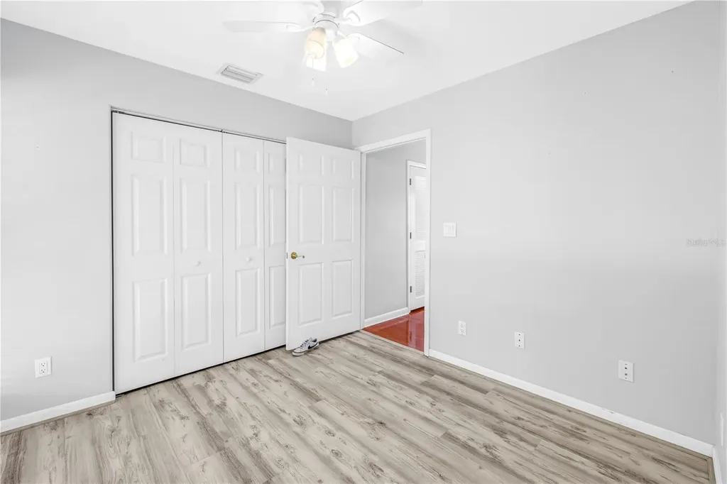 546 26th Avenue N St Petersburg FL 33704