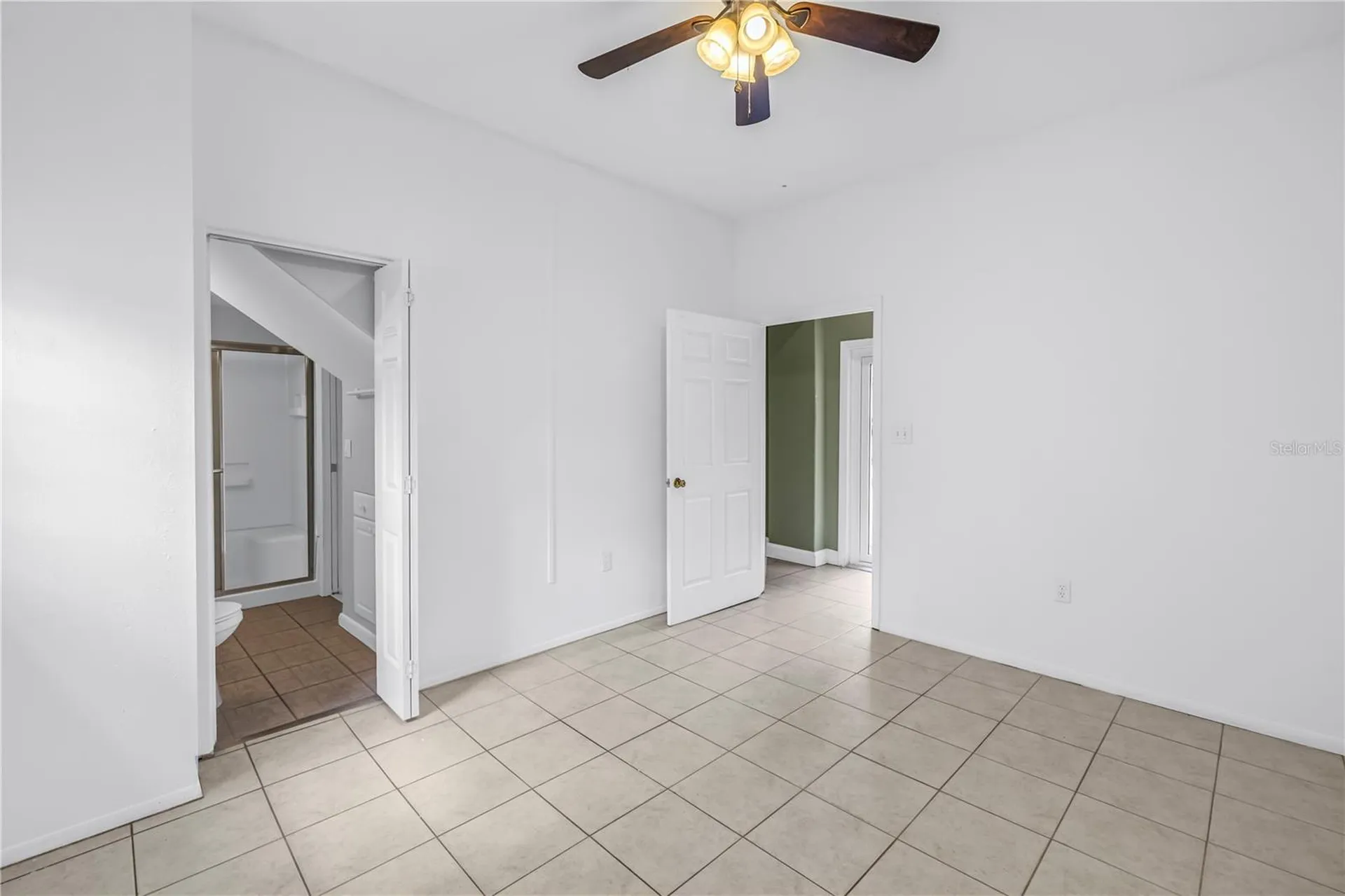 546 26th Avenue N St Petersburg FL 33704