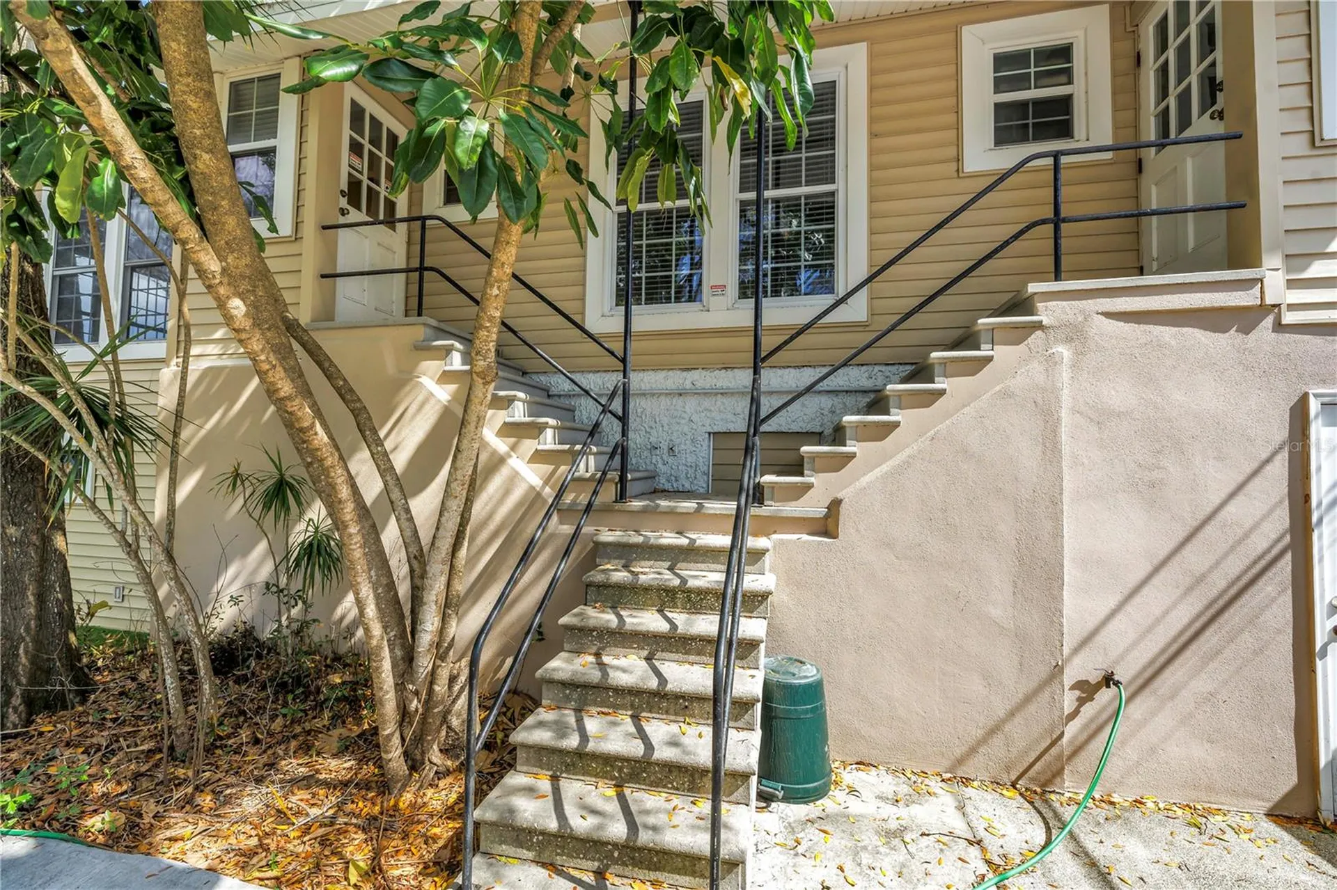 546 26th Avenue N St Petersburg FL 33704