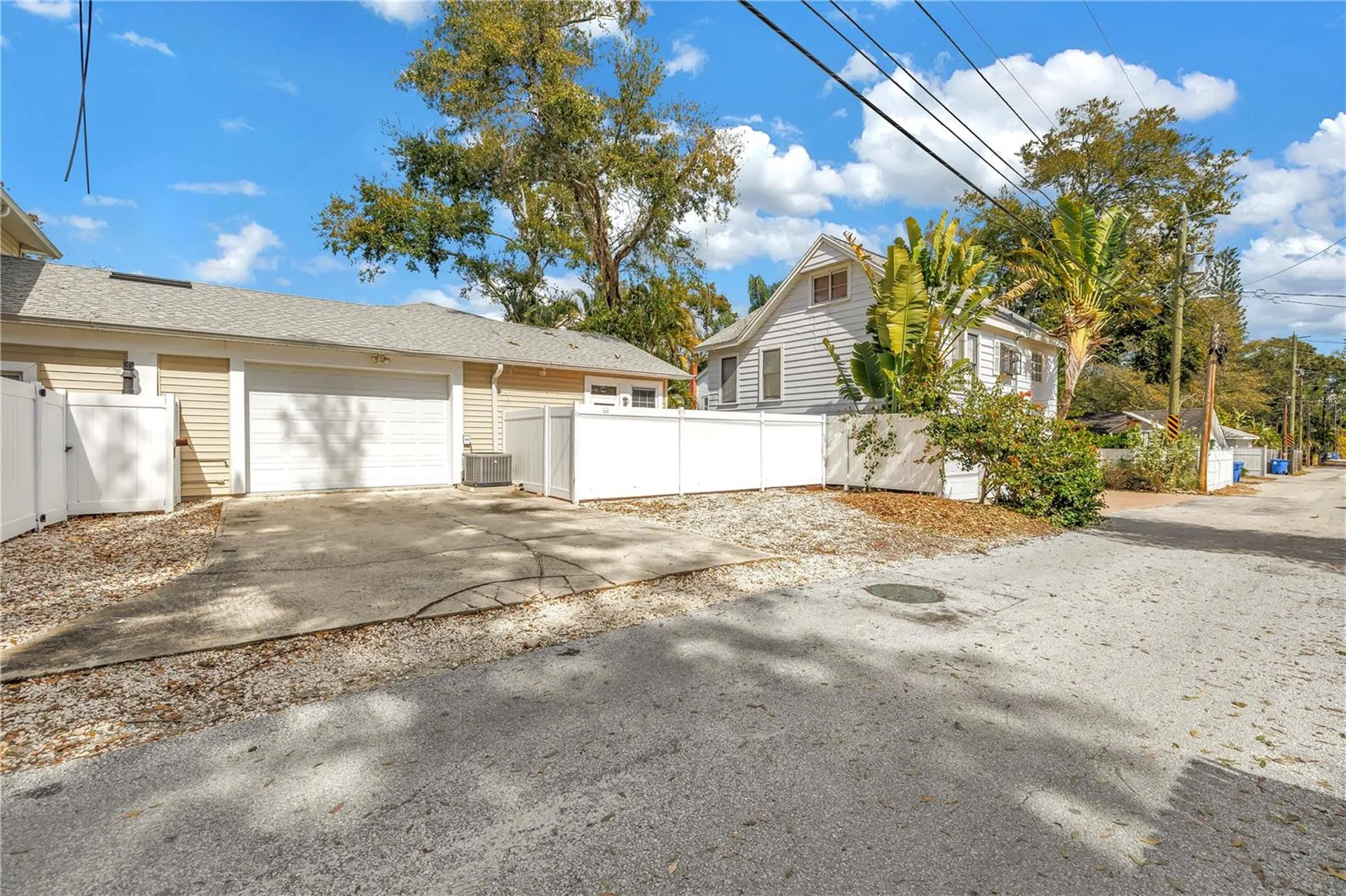 546 26th Avenue N St Petersburg FL 33704