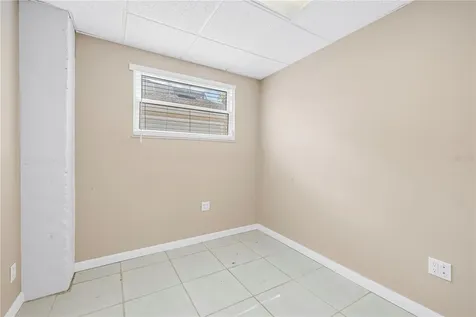 546 26th Avenue N St Petersburg FL 33704
