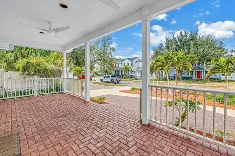 546 26th Avenue N St Petersburg FL 33704