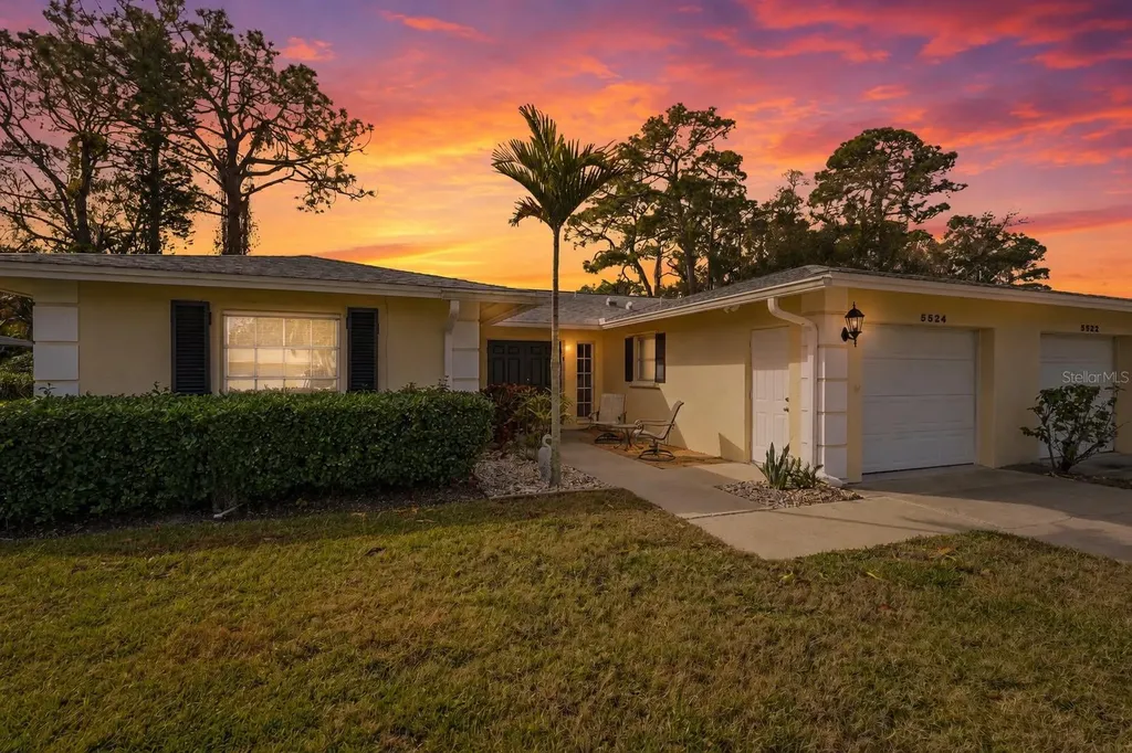 5524 Palm Aire Drive Sarasota FL 34243