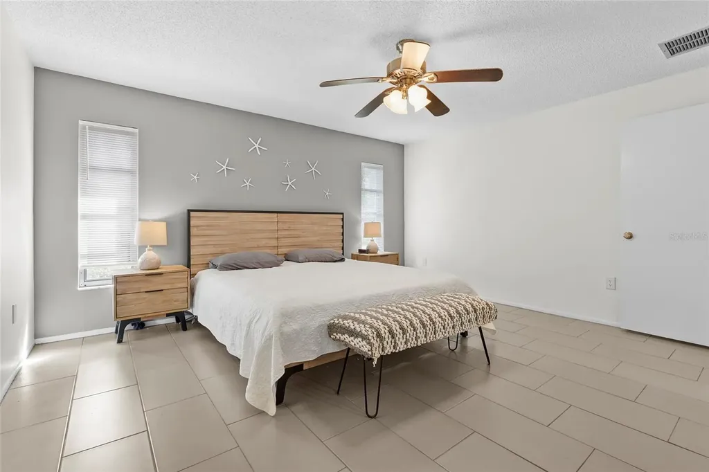 5524 Palm Aire Drive Sarasota FL 34243