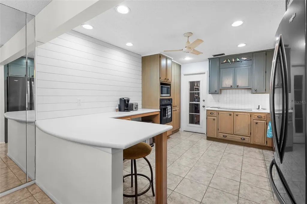 5524 Palm Aire Drive Sarasota FL 34243