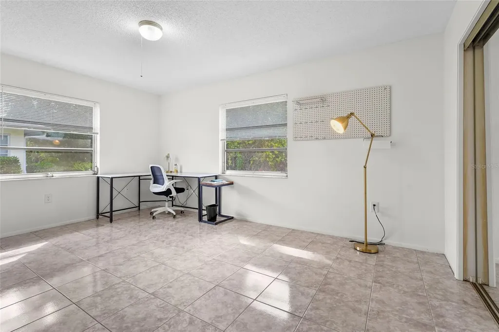 5524 Palm Aire Drive Sarasota FL 34243