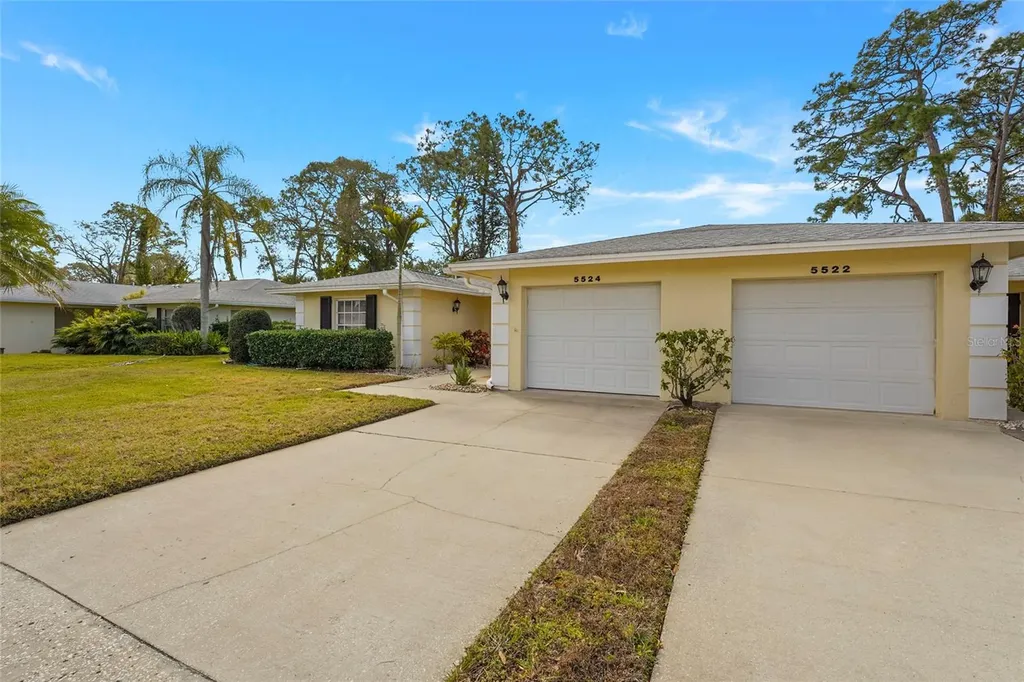 5524 Palm Aire Drive Sarasota FL 34243