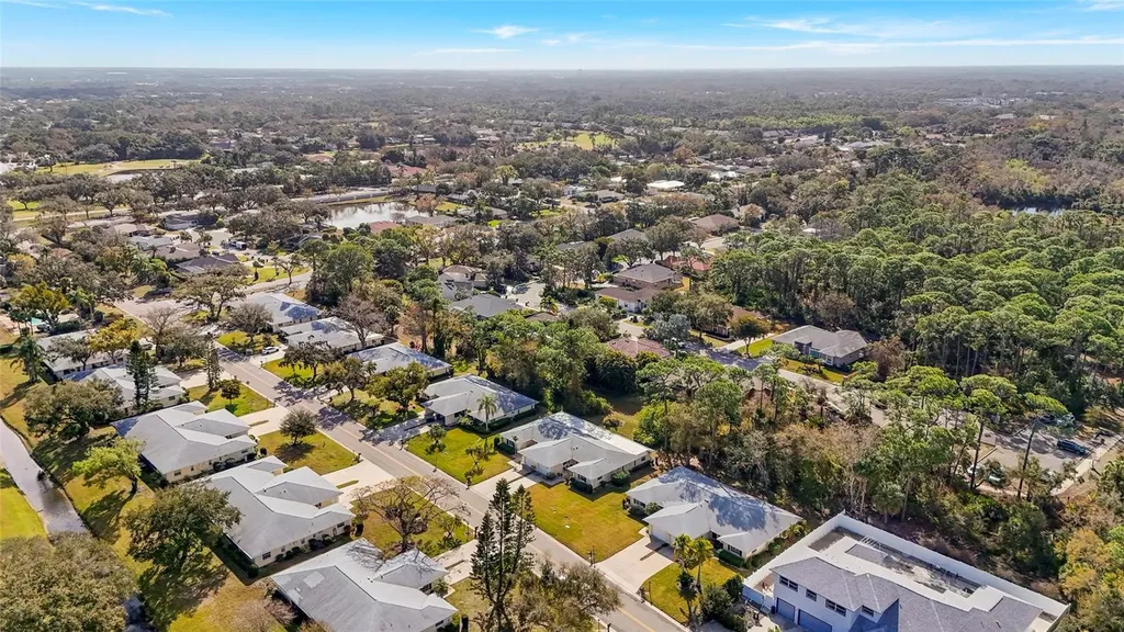 5524 Palm Aire Drive Sarasota FL 34243