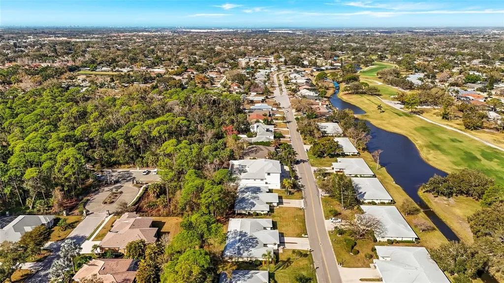 5524 Palm Aire Drive Sarasota FL 34243