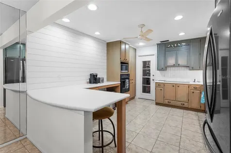 5524 Palm Aire Drive Sarasota FL 34243