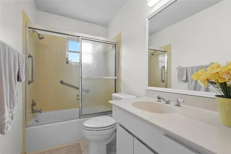 5524 Palm Aire Drive Sarasota FL 34243