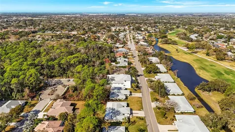 5524 Palm Aire Drive Sarasota FL 34243