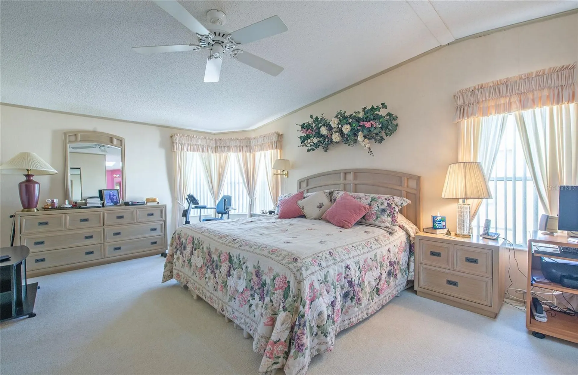 428 Pelican Drive S Oldsmar FL 34677