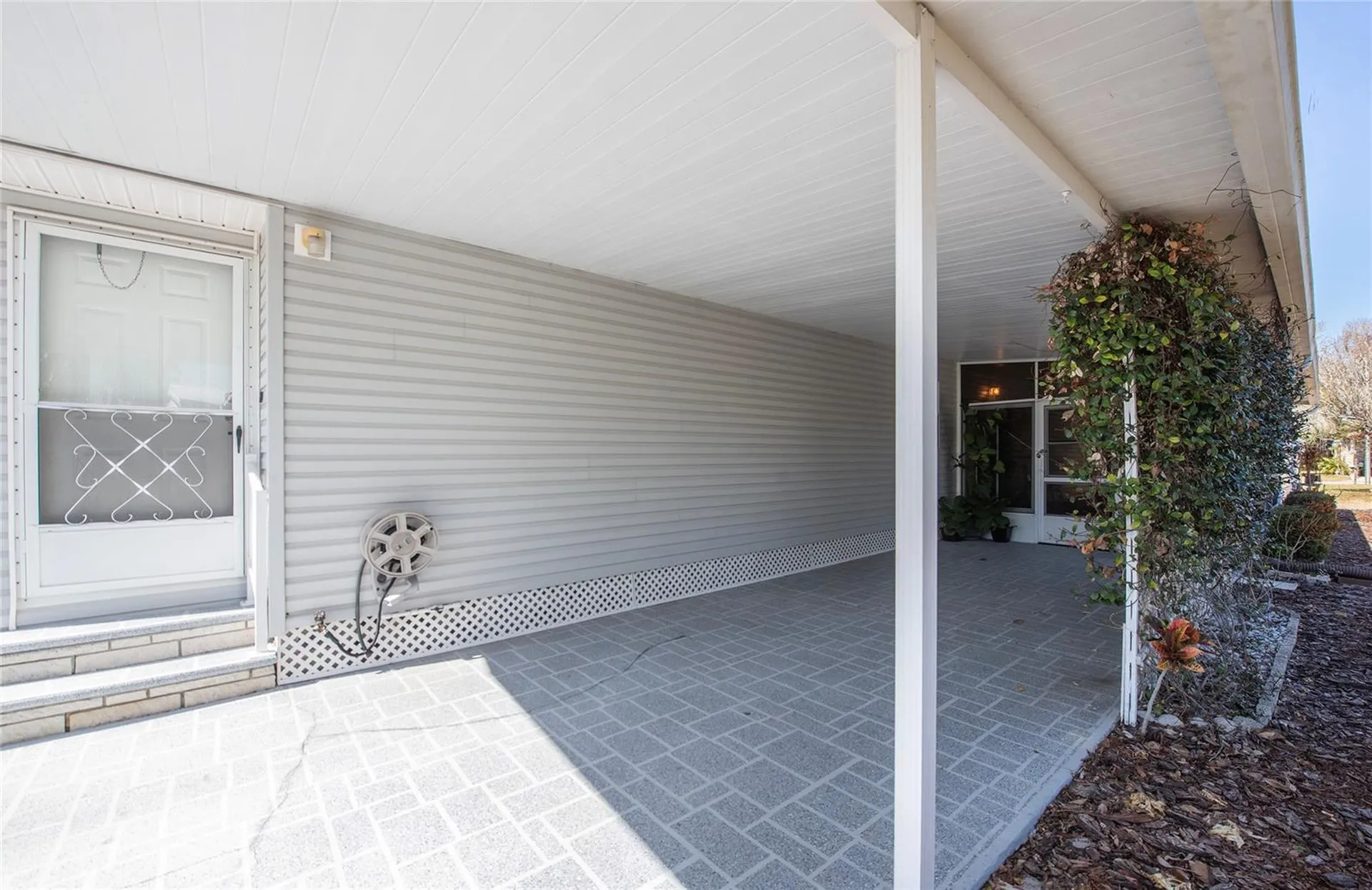 428 Pelican Drive S Oldsmar FL 34677