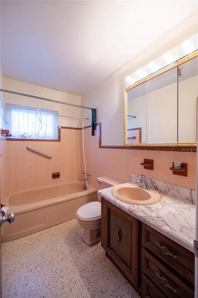 1425 Corey Way S South Pasadena FL 33707