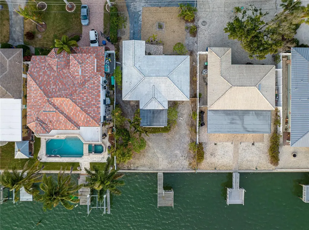 1425 Corey Way S South Pasadena FL 33707