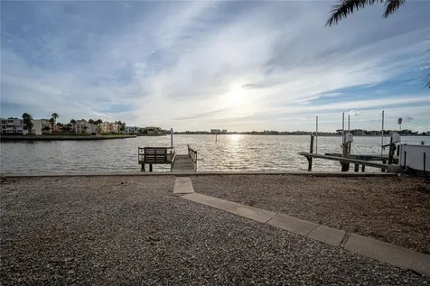 1425 Corey Way S South Pasadena FL 33707