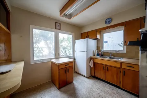 1425 Corey Way S South Pasadena FL 33707