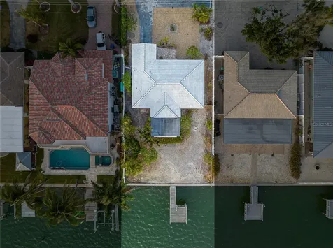 1425 Corey Way S South Pasadena FL 33707