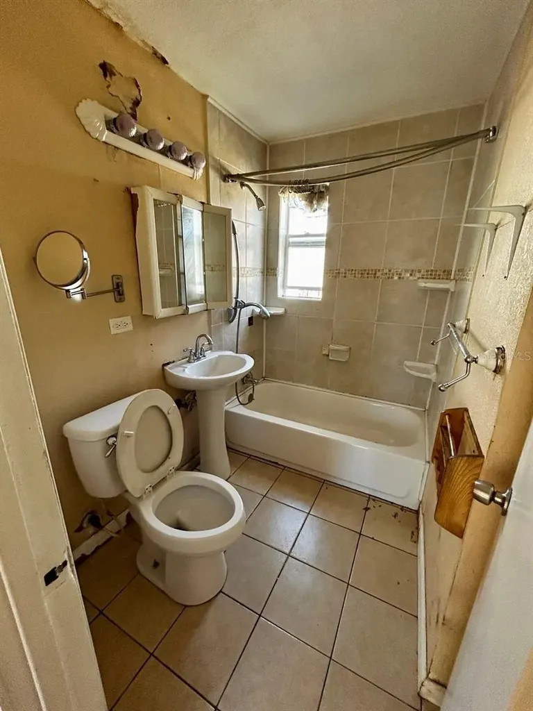 413 Magnolia Avenue Seffner FL 33584