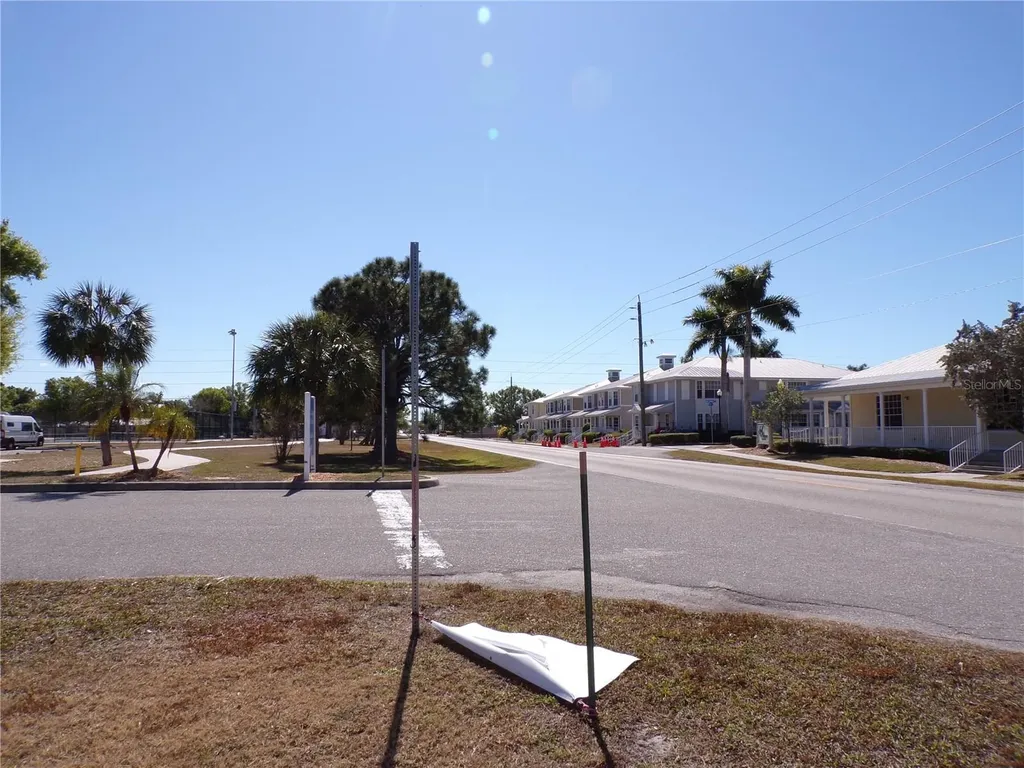 711 Cooper Street Punta Gorda FL 33950