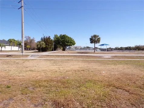 711 Cooper Street Punta Gorda FL 33950