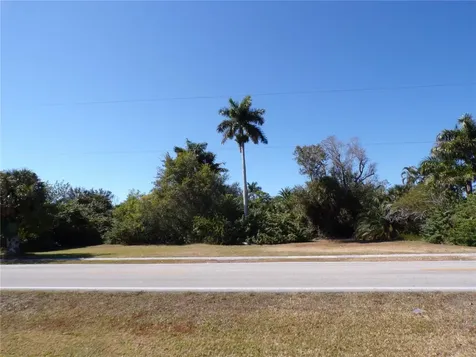 711 Cooper Street Punta Gorda FL 33950