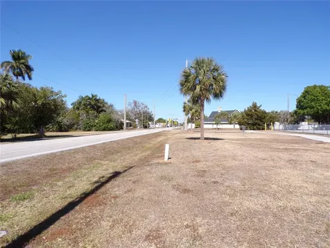 711 Cooper Street Punta Gorda FL 33950