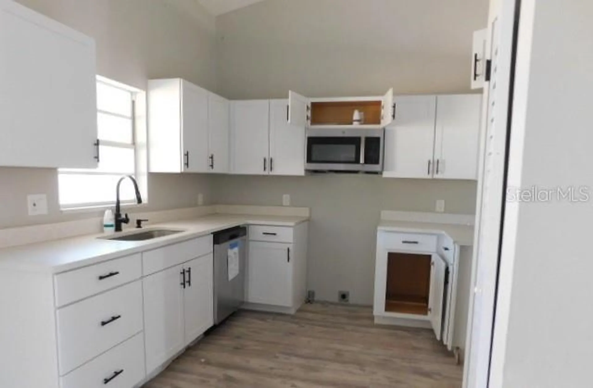 705 SW 9th Court Cape Coral FL 33991