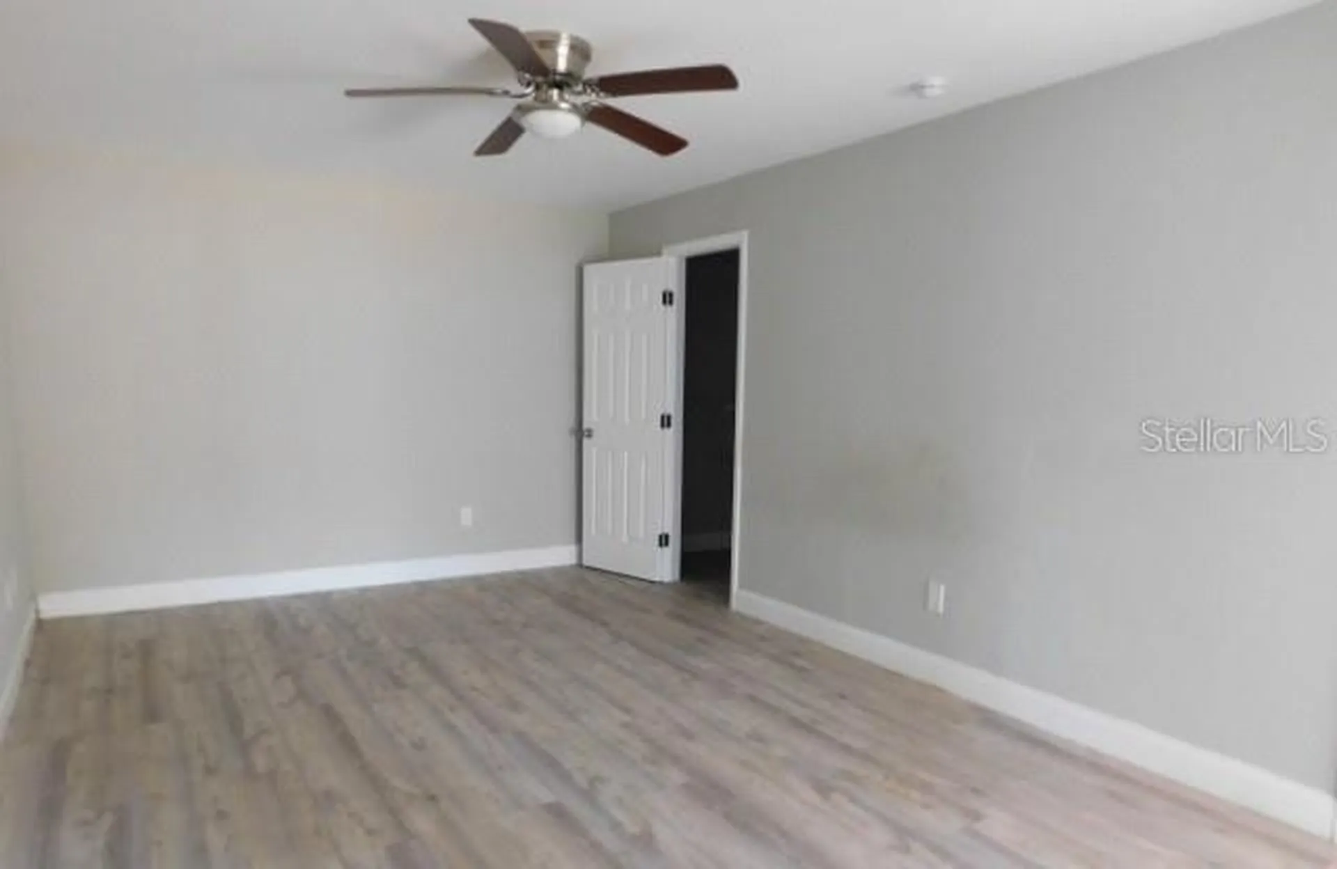 705 SW 9th Court Cape Coral FL 33991