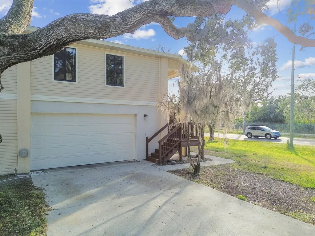 1734 Rumar Lane Holiday FL 34691