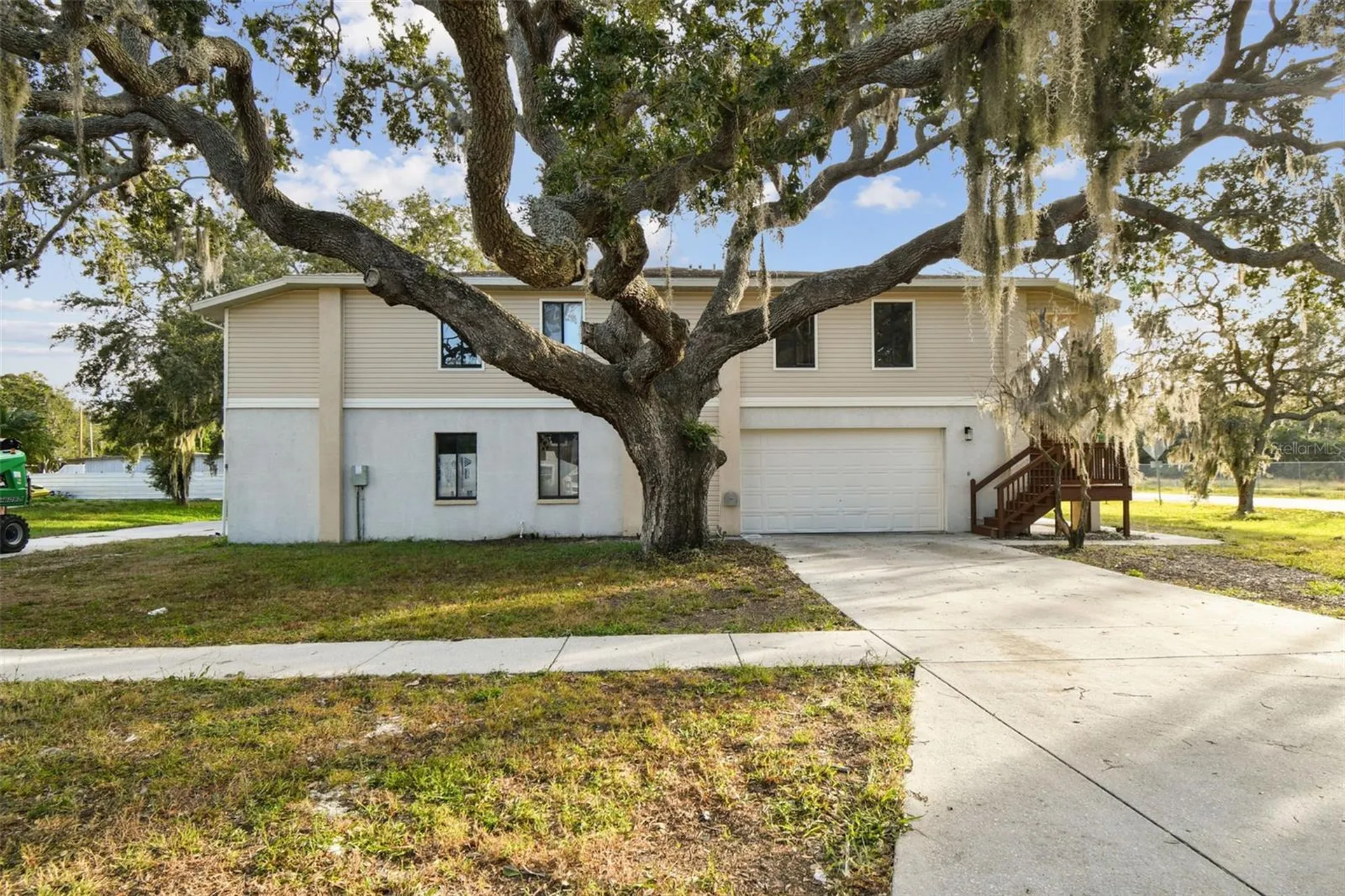 1734 Rumar Lane Holiday FL 34691