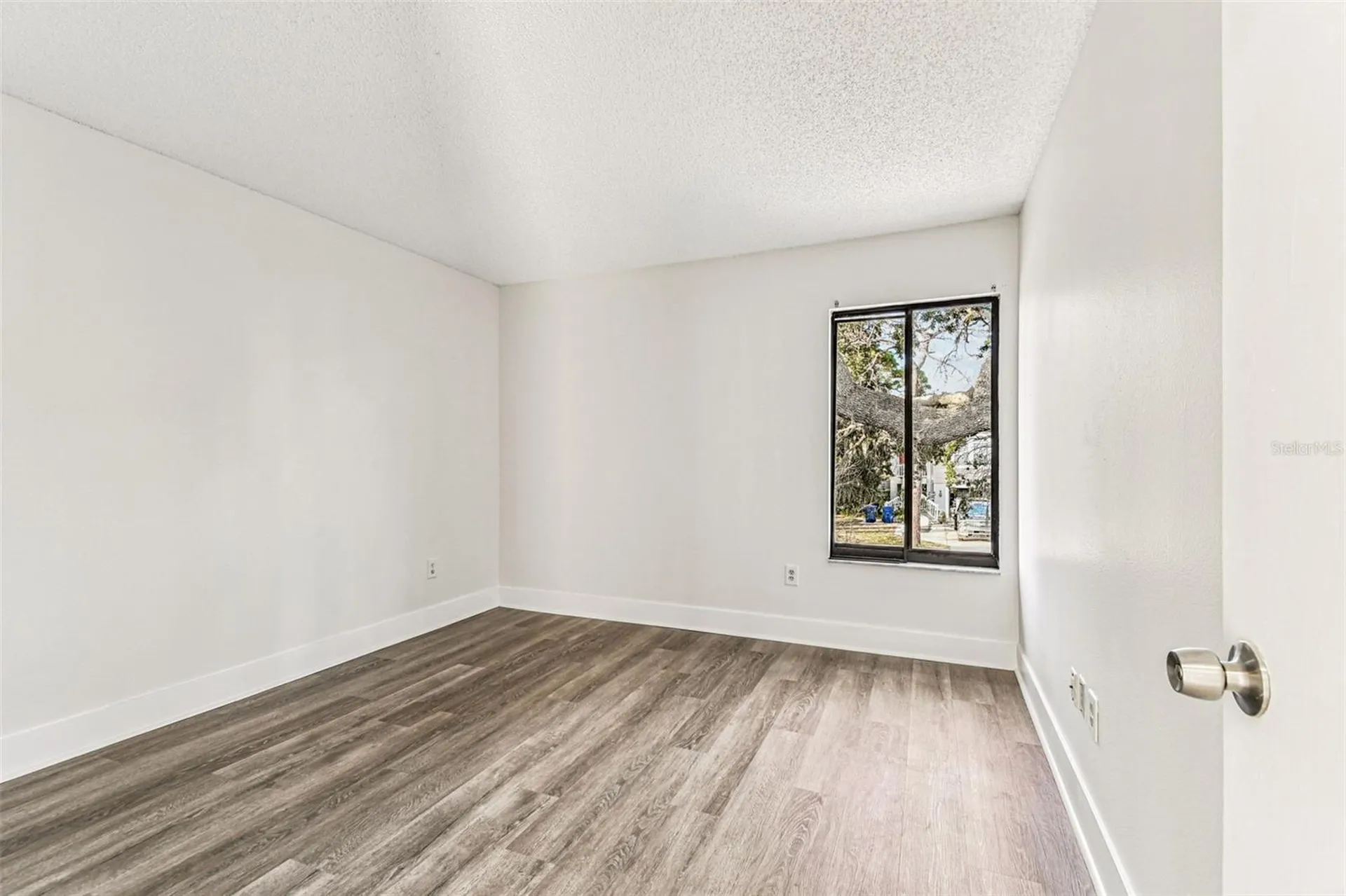 1734 Rumar Lane Holiday FL 34691
