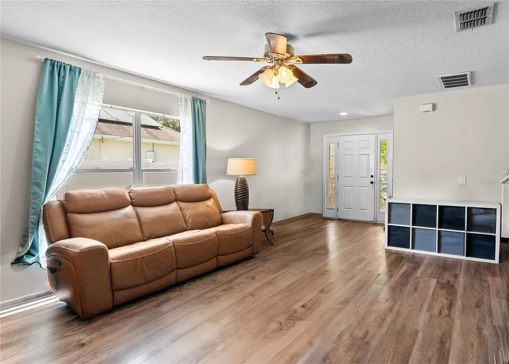 32643 Coldwater Creek Loop Wesley Chapel FL 33545